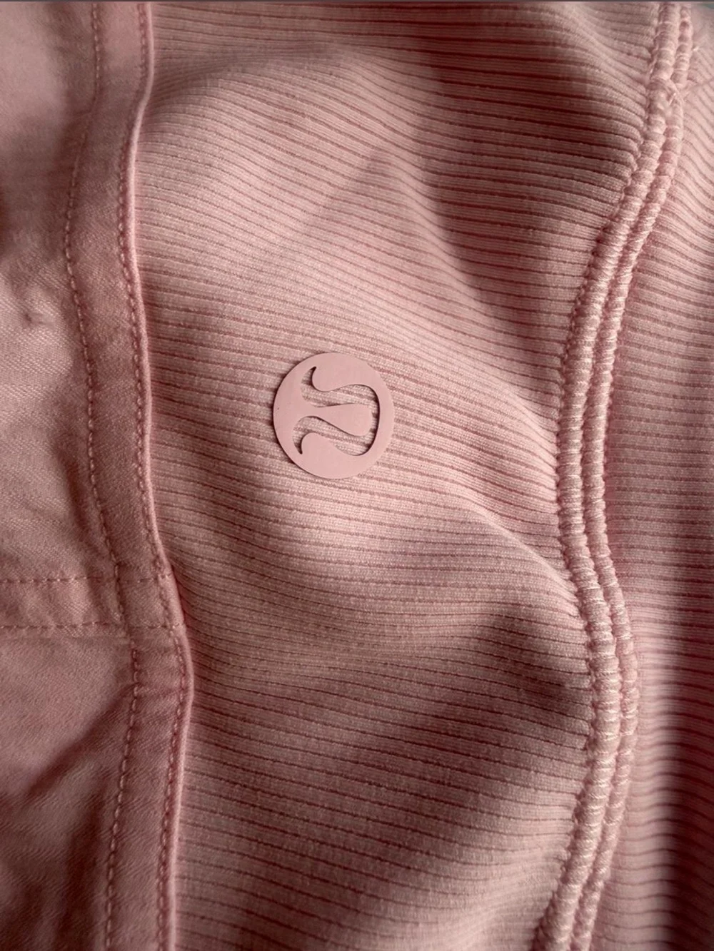 lululemon strawberry milkshake shorts